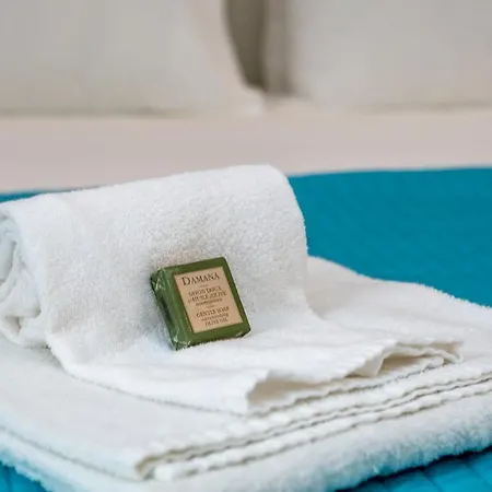 Apartament Charming Beachside W/ Pool By Lovelystay