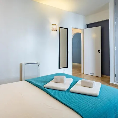 Charming Beachside W/ Pool By Lovelystay البوفيرا