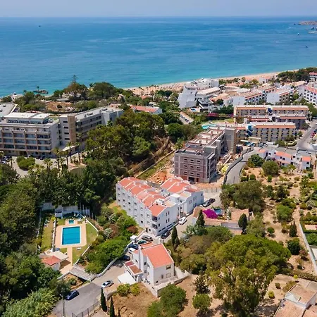 Apartment Charming Beachside W/ Pool By Lovelystay Albufeira
